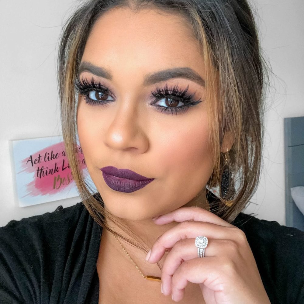 dark purple Lipstick